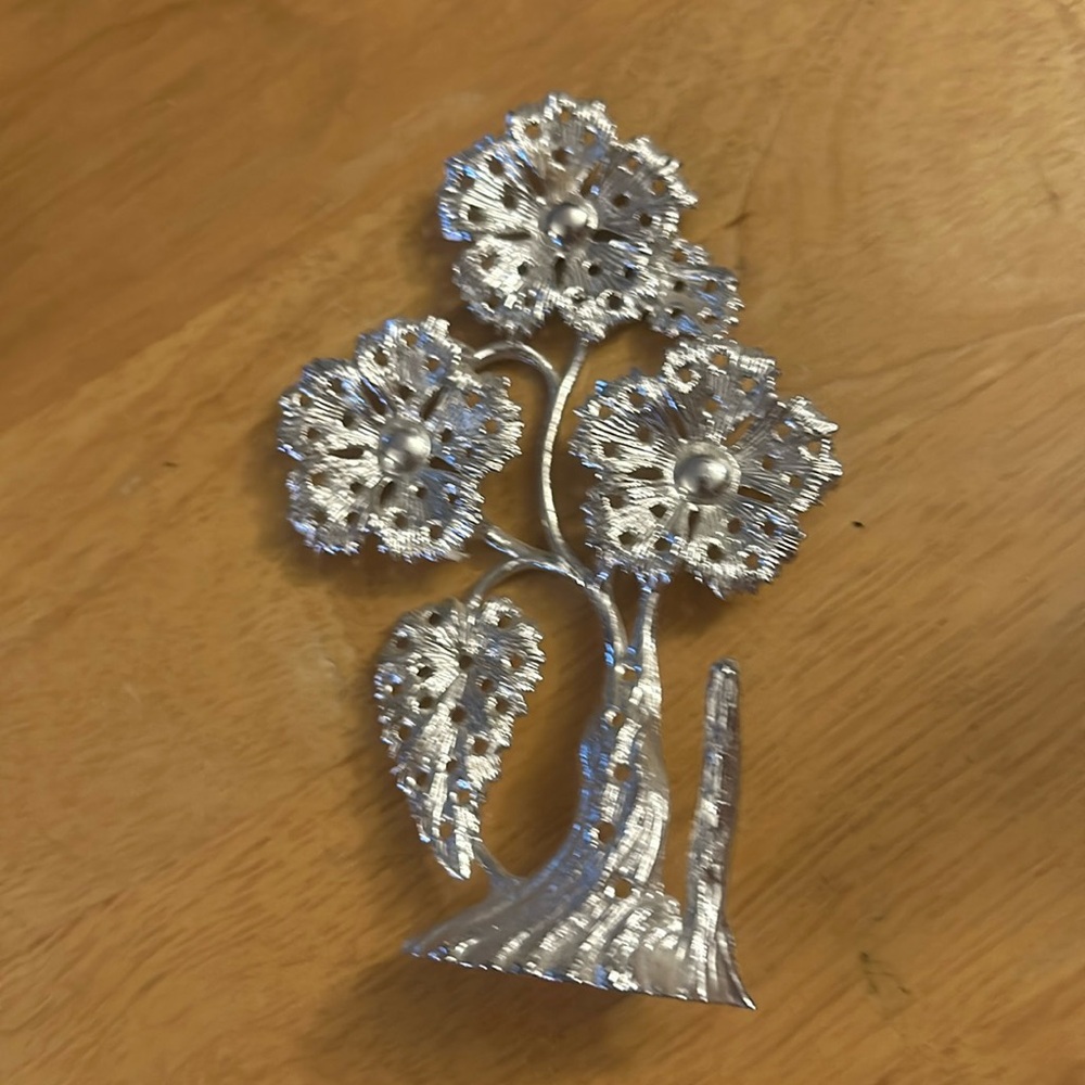 Earring holder